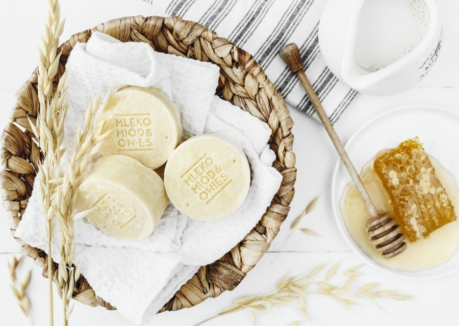 Milk-Honey-Oat: shampoo bar