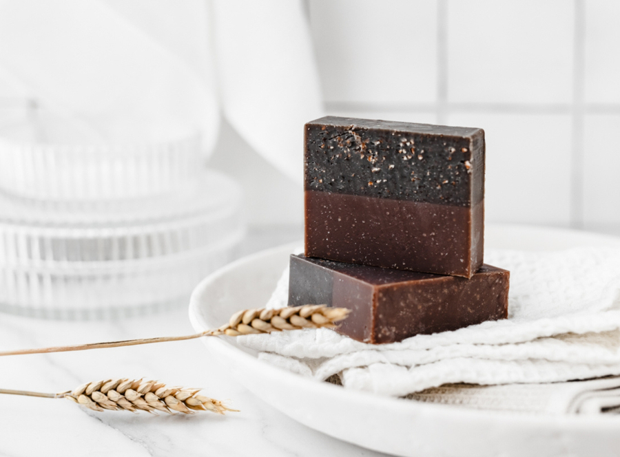 Spelt: exfoliating soap