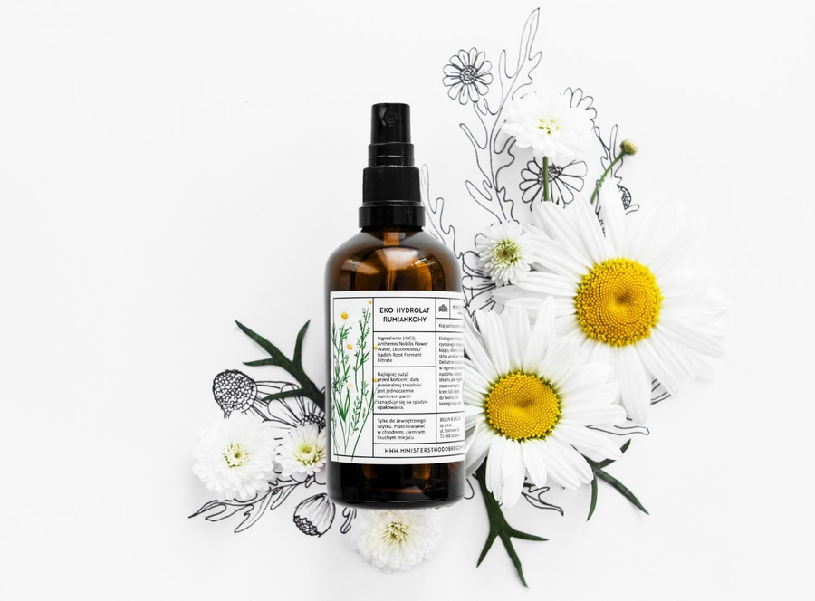 Roman chamomile: organic hydrosol